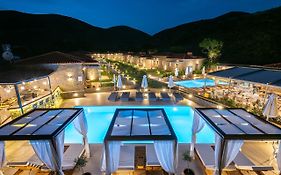 Αngelikon Luxurious Apartments